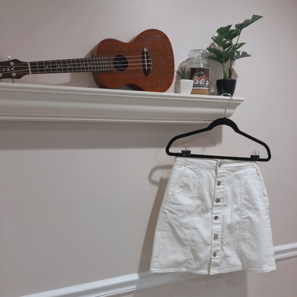 White mini jean skirt